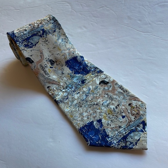 British Museum 100% Silk necktie tie, Egyptian design, nice long 58” x 3.75” - Picture 1 of 9